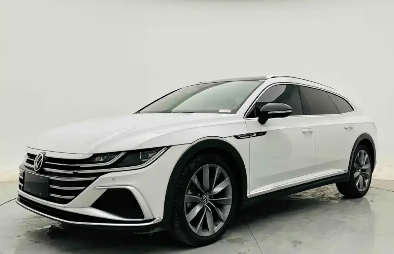 Volkswagen CC 2023 из Китая