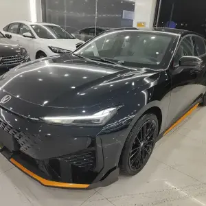 Changan UNI-V 2026 из Китая