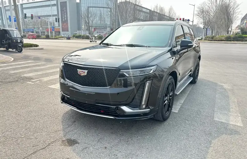 Cadillac XT6 2023 из Китая