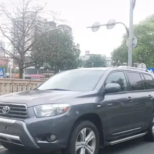 Toyota Highlander 2010 из Китая