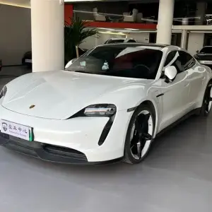 Porsche Taycan 2021 из Китая