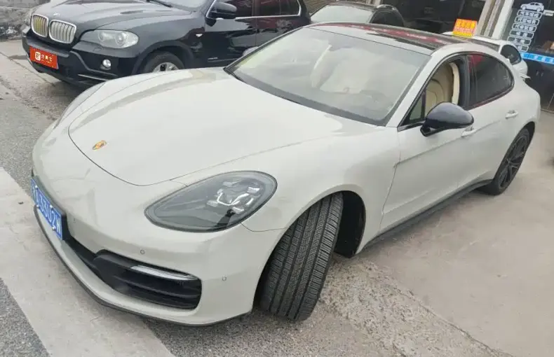 Porsche Panamera 2022 из Китая