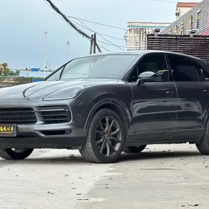 Porsche Cayenne 2018 из Китая