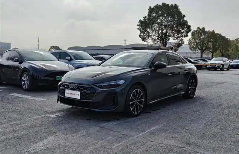 Audi 奥迪A5L 2025 из Китая