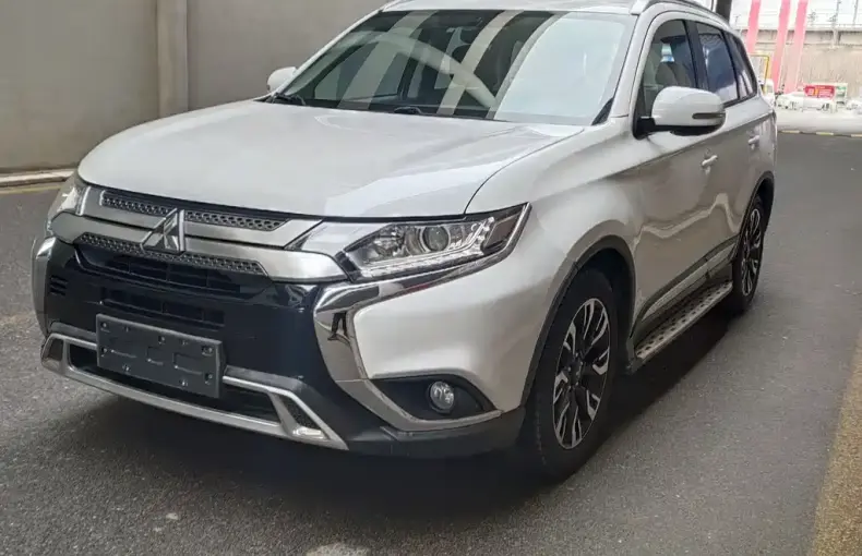 Mitsubishi Outlander 2019 из Китая