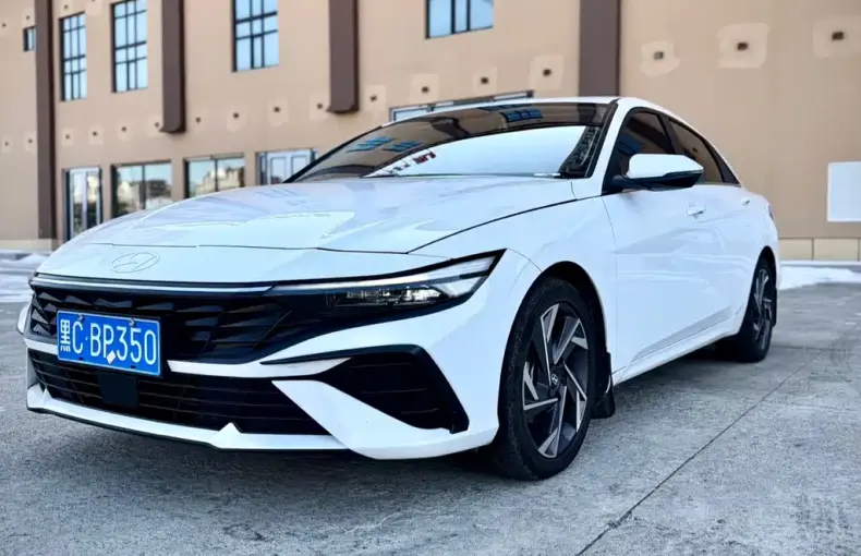 Hyundai Elantra 2023 из Китая