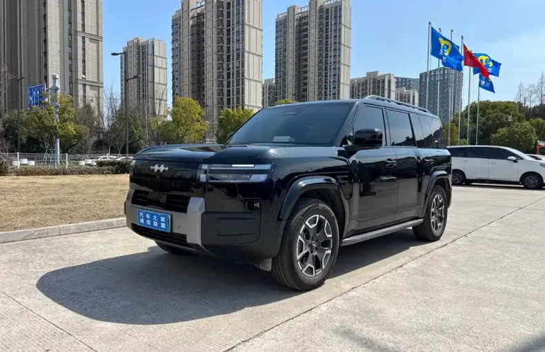 Fang Cheng Bao 钛7 2025 из Китая