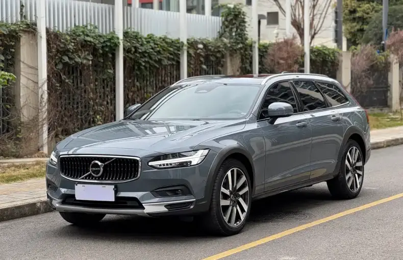 Volvo V90 2023 из Китая