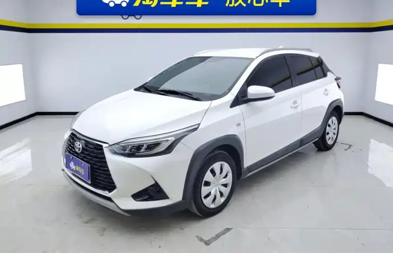 Toyota Yaris L 2021 из Китая