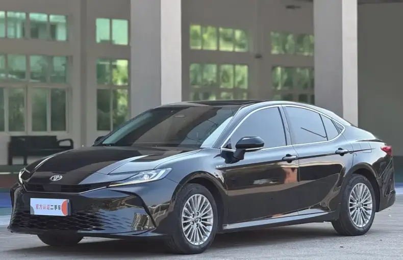 Toyota Camry 2025 из Китая