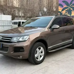 Volkswagen Touareg 2013 из Китая