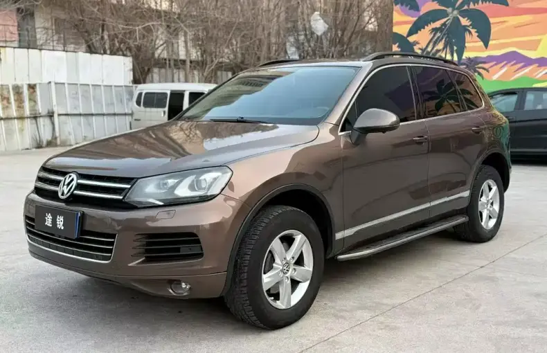 Volkswagen Touareg 2013 из Китая