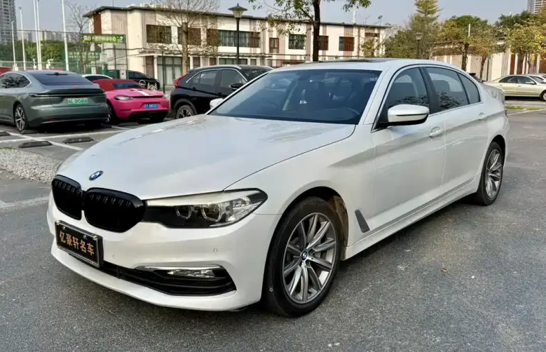 BMW 5 Series 2018 из Китая