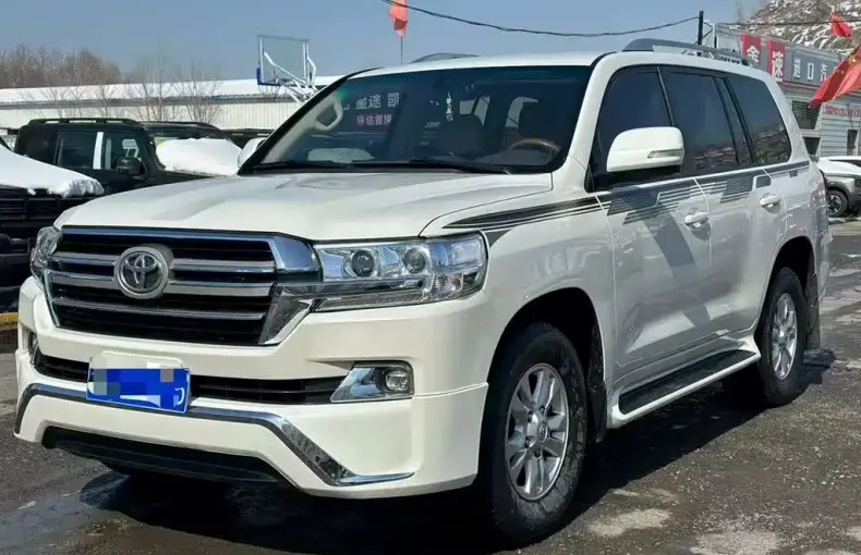 Toyota Land Cruiser 2017 из Китая