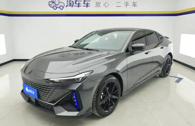 Changan UNI-V 2025 из Китая