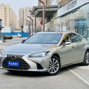 Lexus ES 2025 из Китая