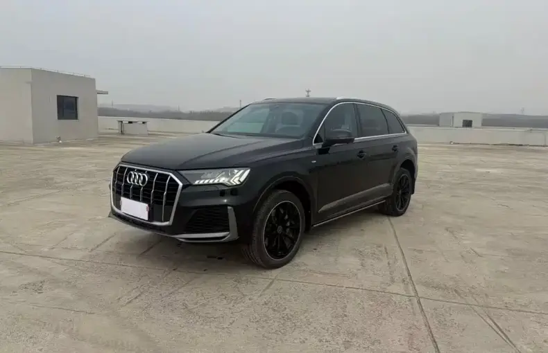 Audi Q7 2021 из Китая
