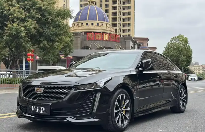 Cadillac CT5 2023 из Китая