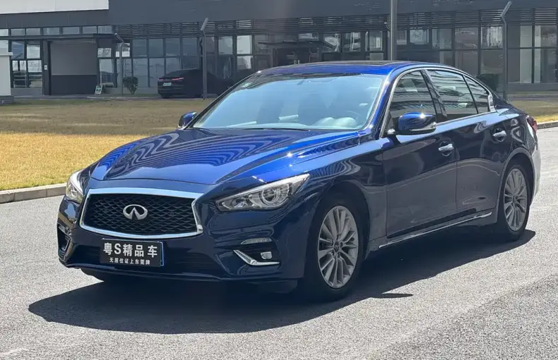 Infiniti Q50L 2021 из Китая