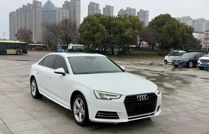 Audi A4L 2017 из Китая