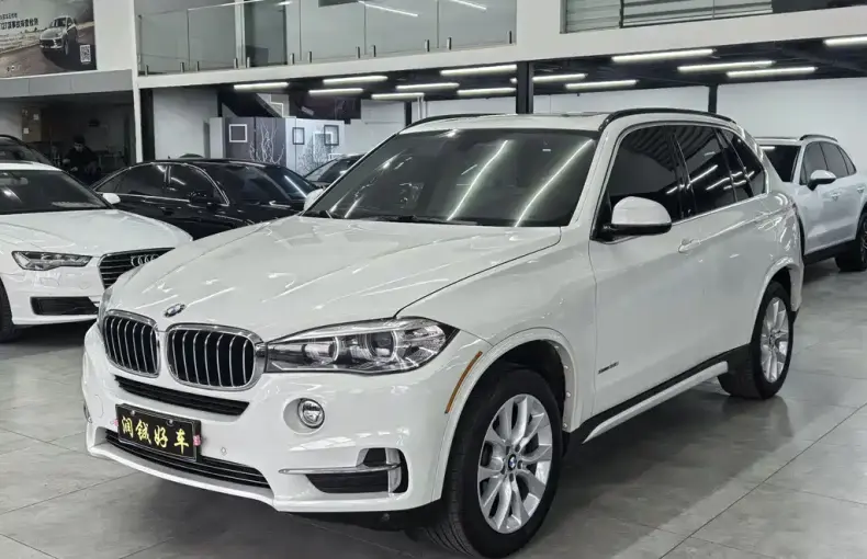 BMW X5 (Import) 2015 из Китая