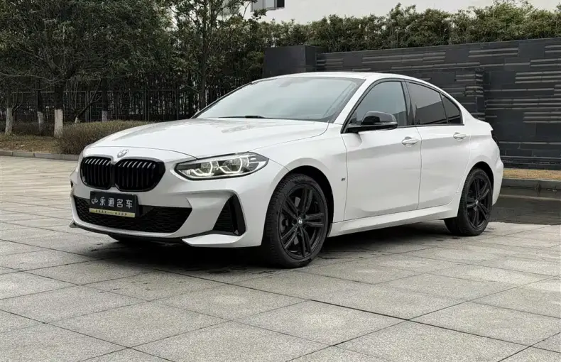 BMW 1 Series 2023 из Китая