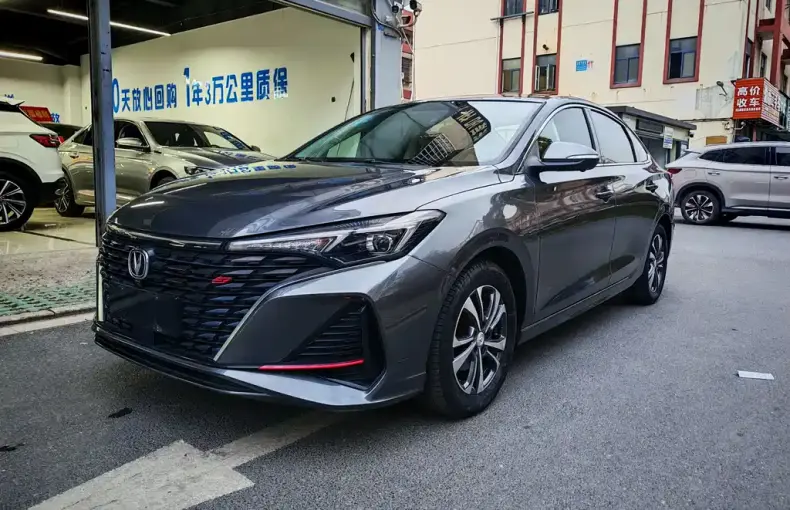 Changan Eado 2022 из Китая