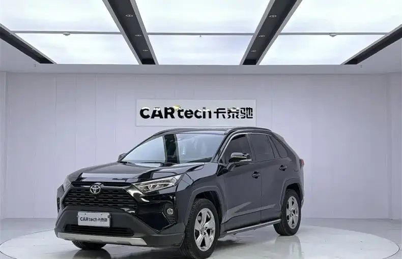 Toyota RAV4 2022 из Китая