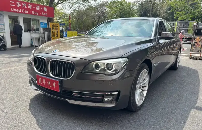 BMW 7 Series 2014 из Китая