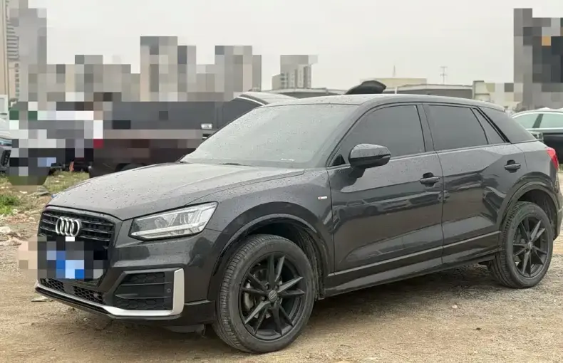 Audi Q2L 2020 из Китая
