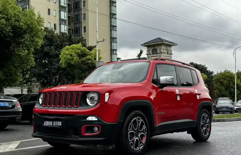 Jeep Renegade 2016 из Китая
