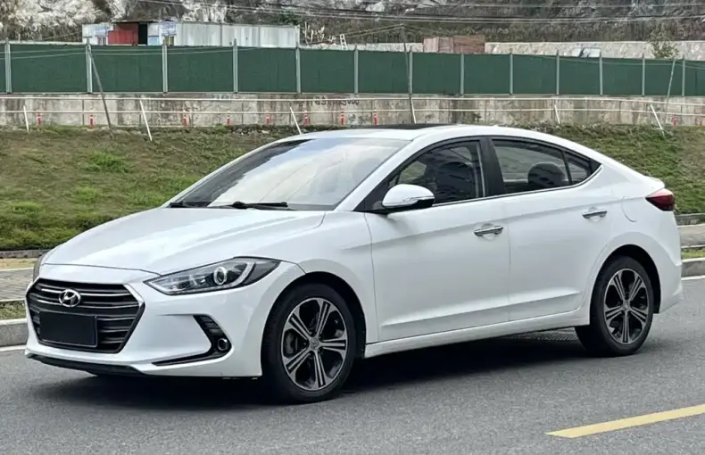 Hyundai Elantra 2019 из Китая