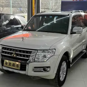 Mitsubishi Pajero (Import) 2020 из Китая
