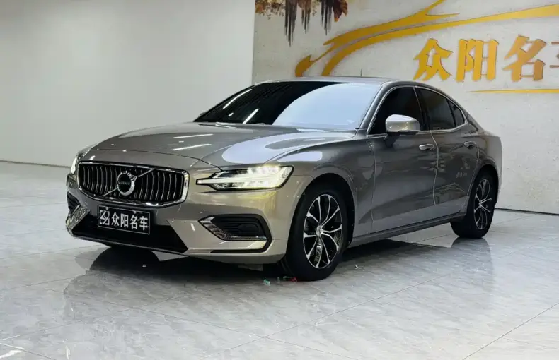 Volvo S60 2022 из Китая
