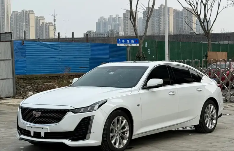 Cadillac CT5 2022 из Китая