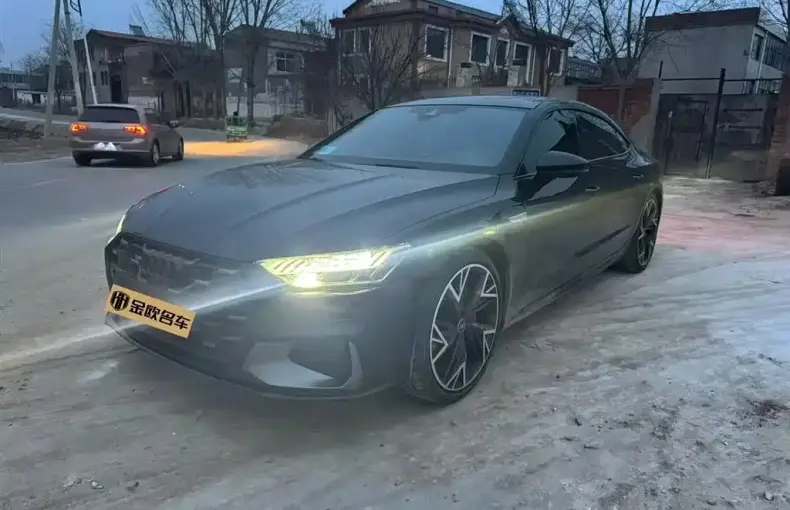 Audi A7L 2024 из Китая
