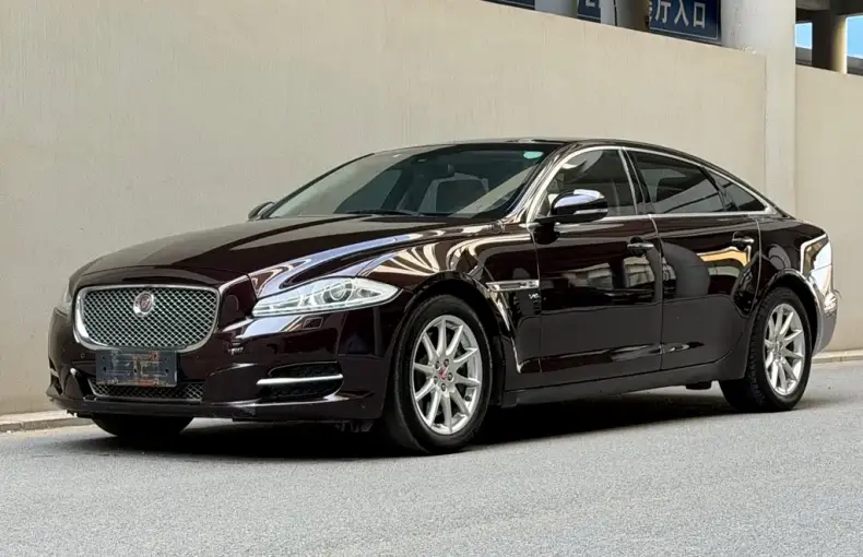 Jaguar XJ 2015 из Китая