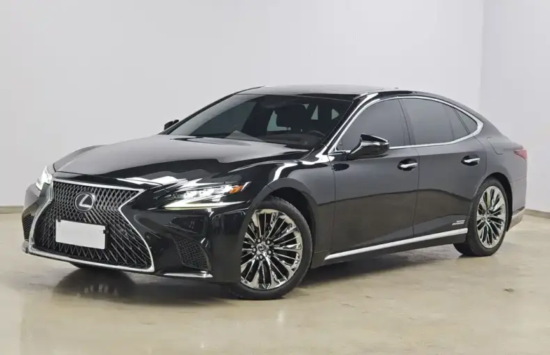 Lexus LS 2018 из Китая