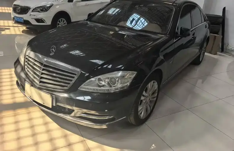 Mercedes-Benz S-Class 2012 из Китая