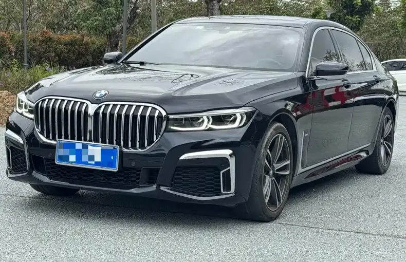 BMW 7 Series 2021 из Китая