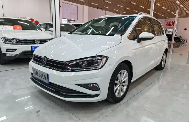 Volkswagen Golf Sportsvan 2020 из Китая