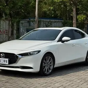 Mazda 3 Axela 2021 из Китая