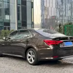 Toyota Crown 2016 из Китая