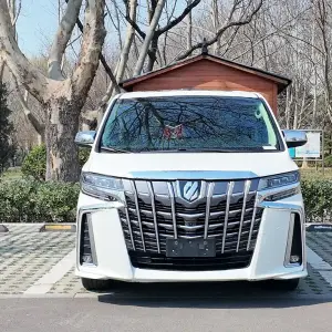 Toyota Alphard 2017 из Китая