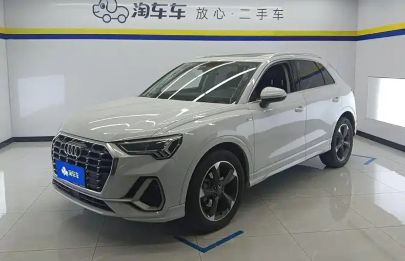 Audi Q3 2019 из Китая