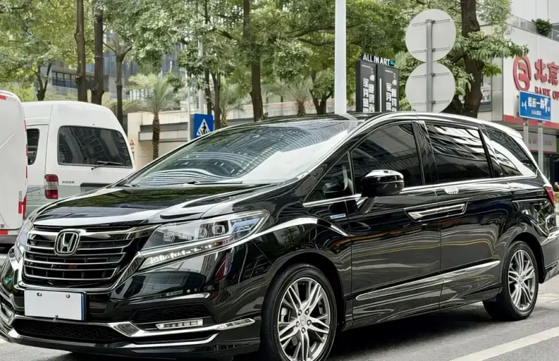 Honda Elysion 2021 из Китая