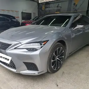 Lexus LS 2021 359 л.с. из Китая