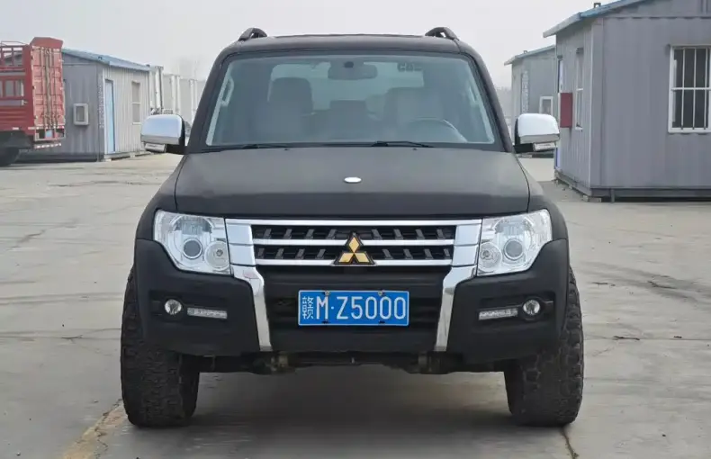 Mitsubishi Pajero (Import) 2020 из Китая