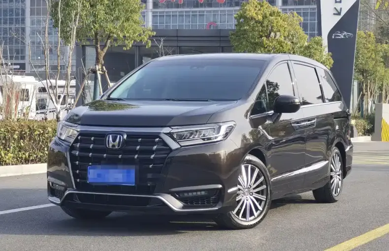 Honda Elysion 2023 из Китая