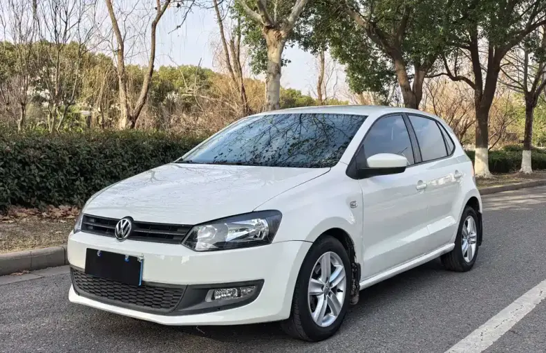 Volkswagen Polo 2012 из Китая